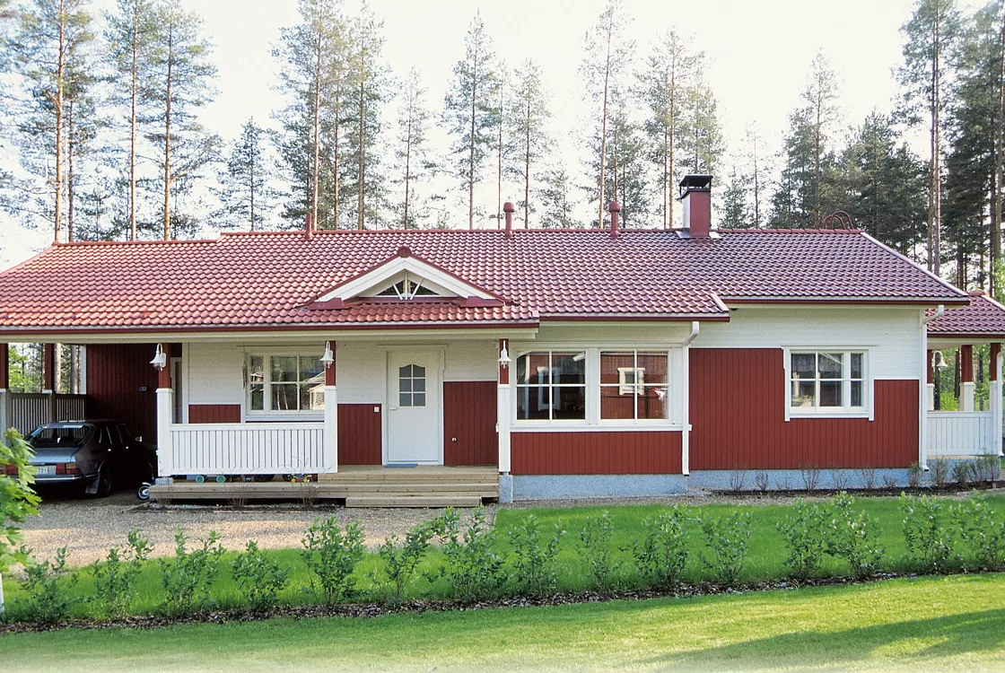 Red Kastelli house